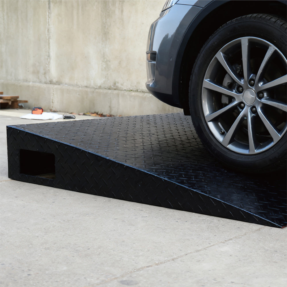 heavy duty metal vehicle ramp with 6000kg load capacity for cars SUVs trailers and workshop use