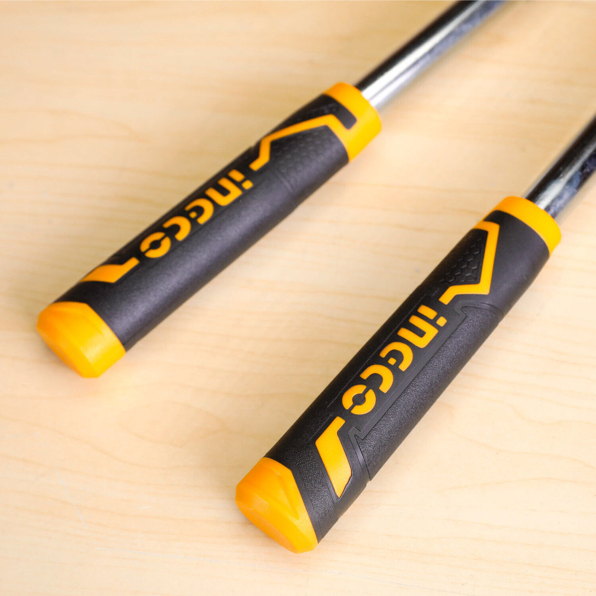 INGCO 17" Hand Riveter